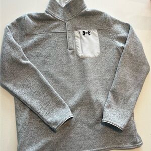 Under Armour Men's Specialist 2.0 Henley in gray heather. Men’s XL